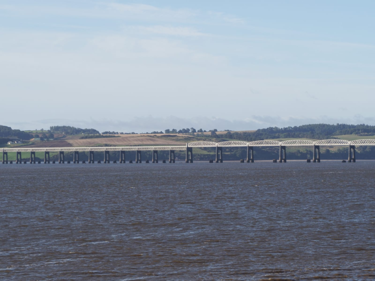 92336976 tay rail bridge in dundee