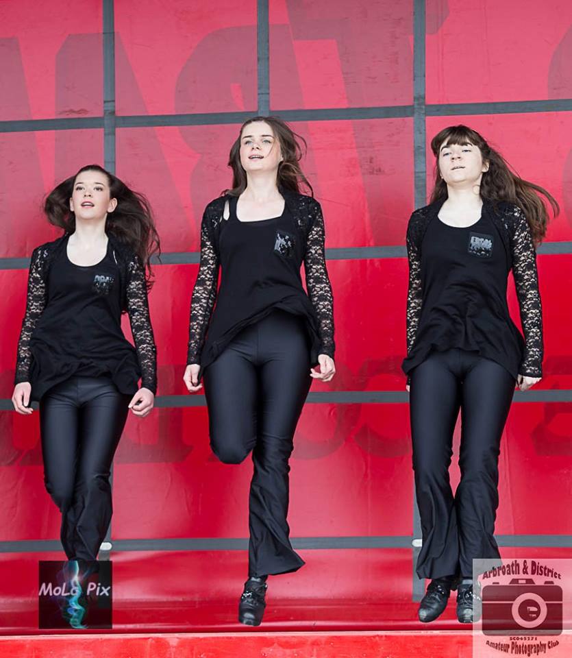 dancing girls