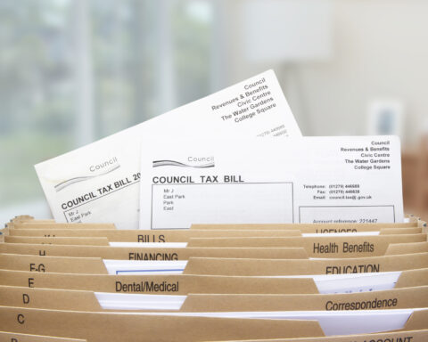 19263712 home filing dividers for council tax household bills