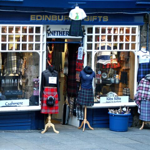 65648908 souvenir shop