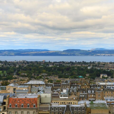 74705456 edinburgh city panorama
