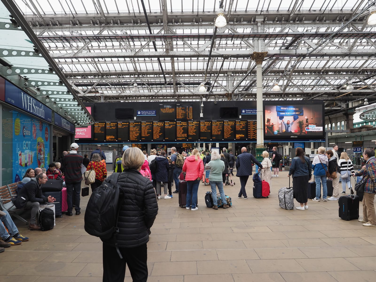 90142288 people at edinburgh waverley station in edinburgh