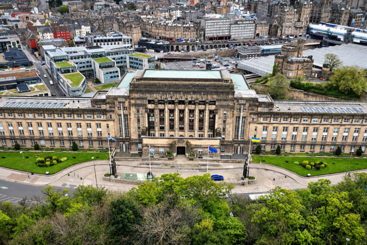 St Andrew’s House, Edinburgh, headquarters of the Scottish Government, photographed from the air in April 2025. Credit: 瑞丽江的河水