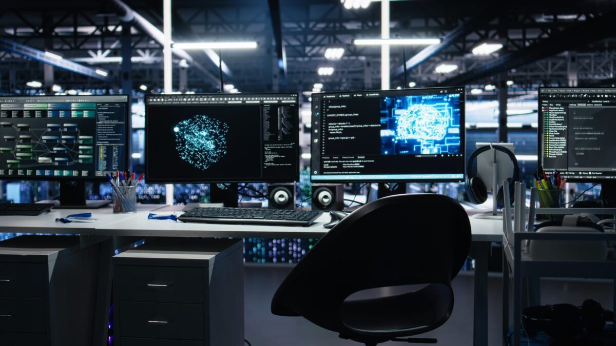 100038676 computers in data center supporting ai training workflows