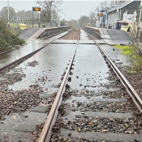 Visual accompanying “54,000 Scottish Properties Still Without Electricity and Repairs Could Take Until Wednesday”